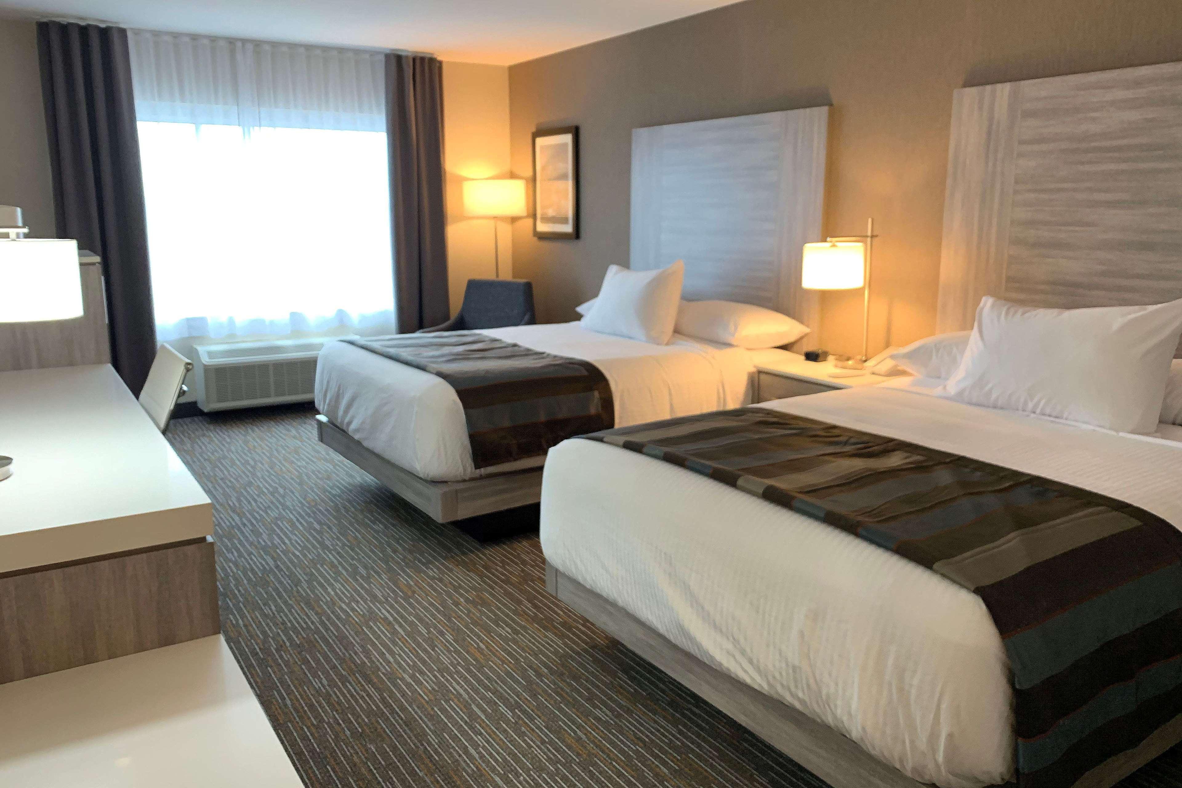 วินเกท บาย วินด์แฮม คานาทา เวสต์ ออตตาวา Hotel ภายนอก รูปภาพ