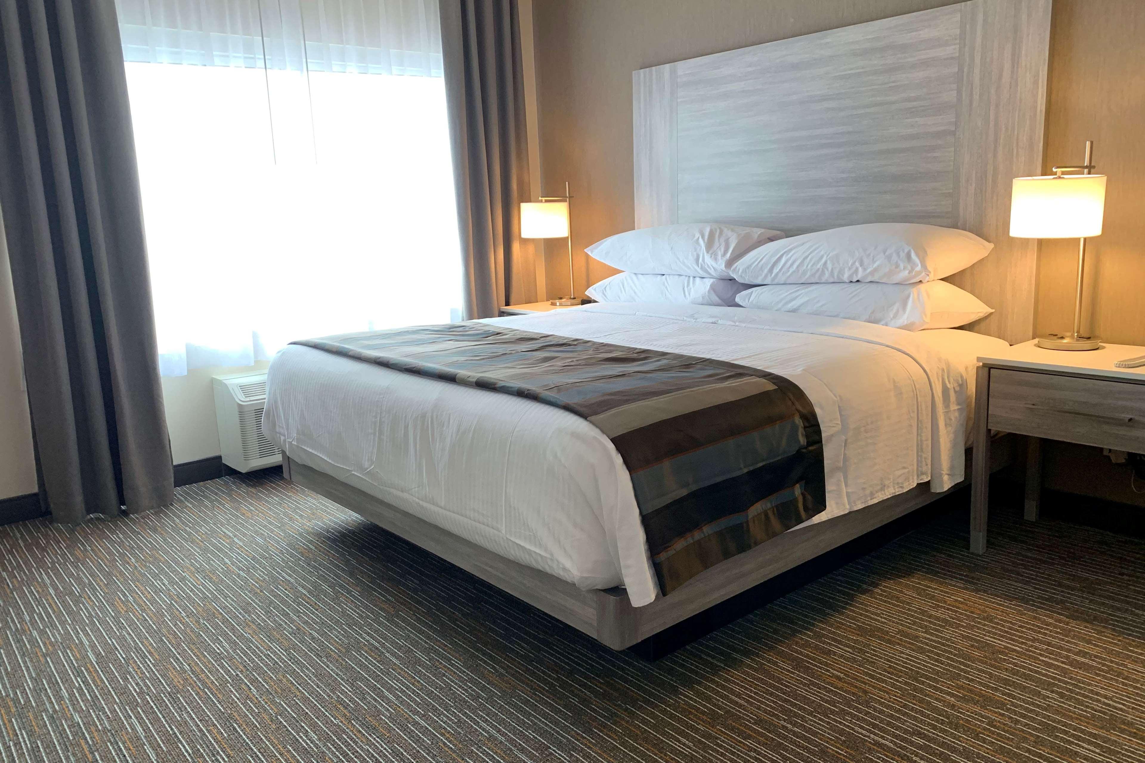 วินเกท บาย วินด์แฮม คานาทา เวสต์ ออตตาวา Hotel ภายนอก รูปภาพ